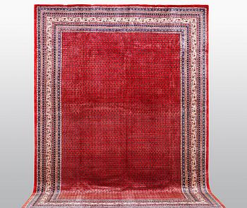 A carpet, Sarouk-Mir, ca 400 x 296 cm.