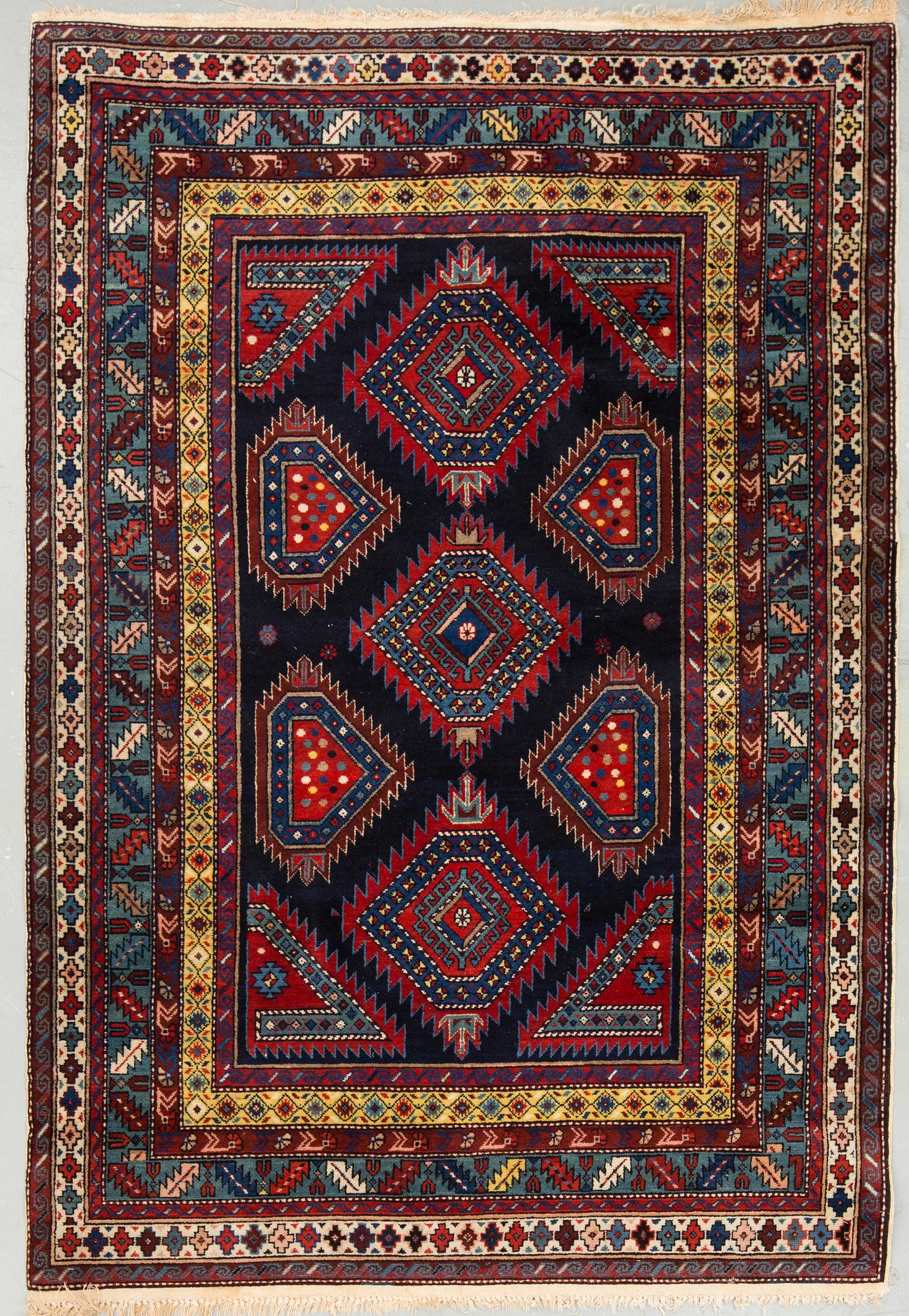 MATTA, semiantik/old Ardabil. Ca 190x130 cm.