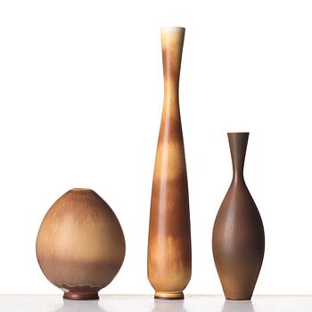 Berndt Friberg, a set of three stoneware vases, Gustavsberg studio, Sweden 1957, 1961 and 1977.