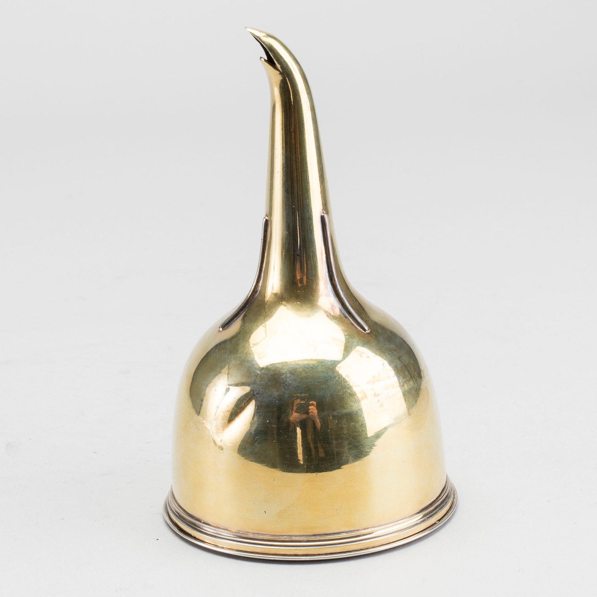 A SILVER WINE FUNNEL BY JOHN EMES LONDON 1803-4.TWO PARTS.