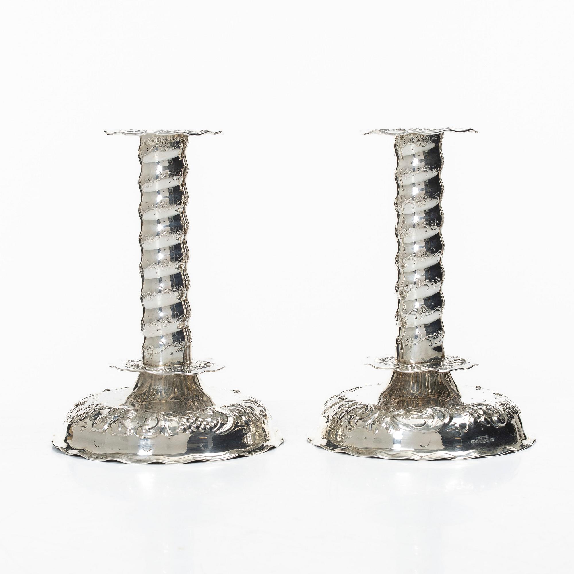 A pair of Swedish silver candelsticks, Baroque style, Silver, Tenn & Silver Ab, Gothenburg 1948.
