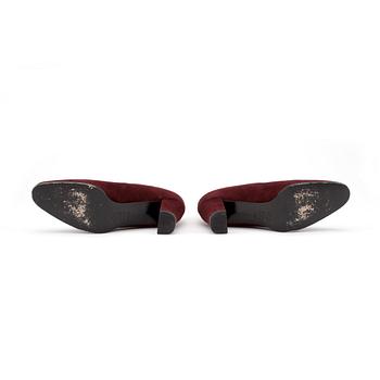 YVES SAINT LAURENT, ett par pumps. Storlek 38,5.