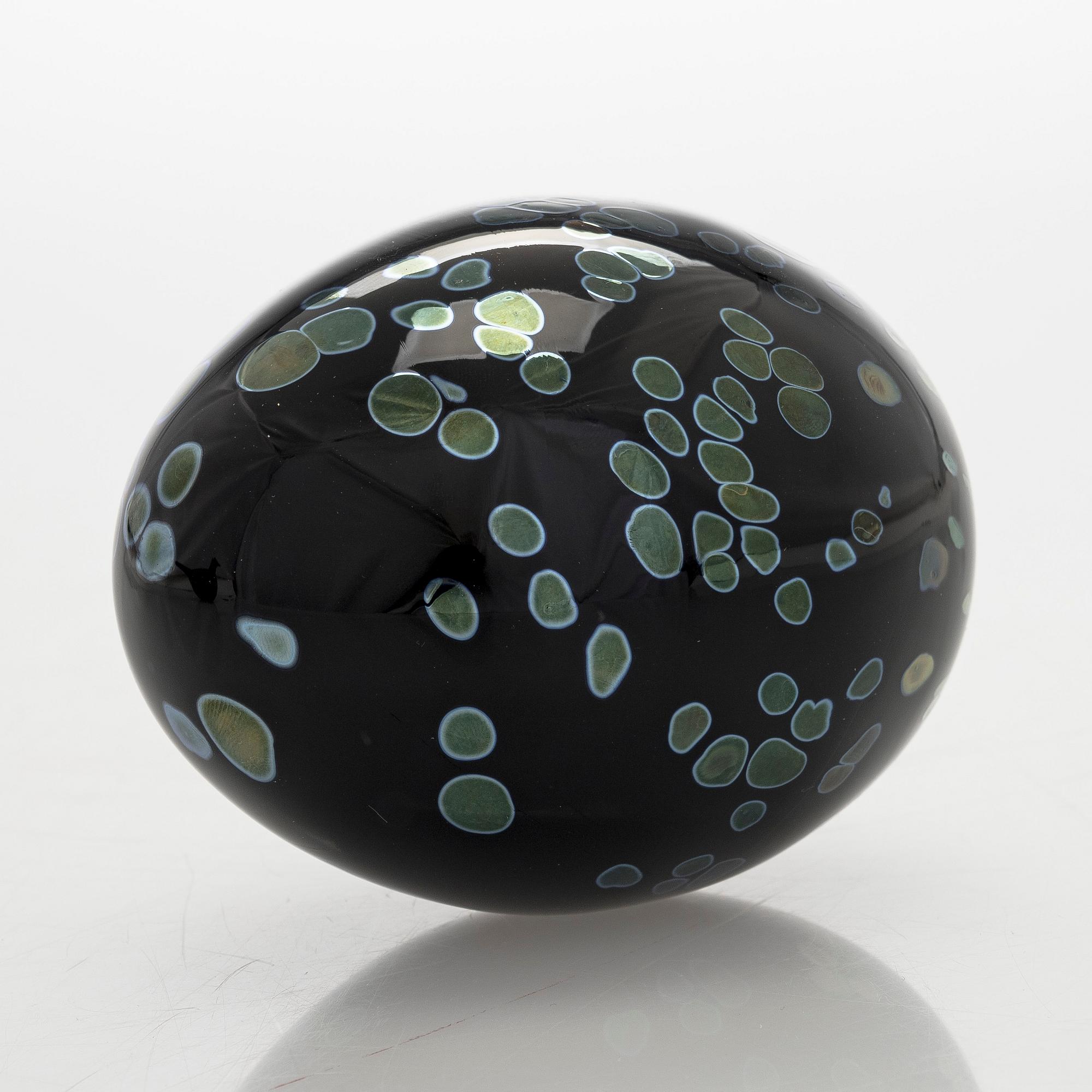 Oiva Toikka, An annual glas bird, "Wildwood cuckoo" and egg, signed O. Toikka Nuutajärvi 2003.