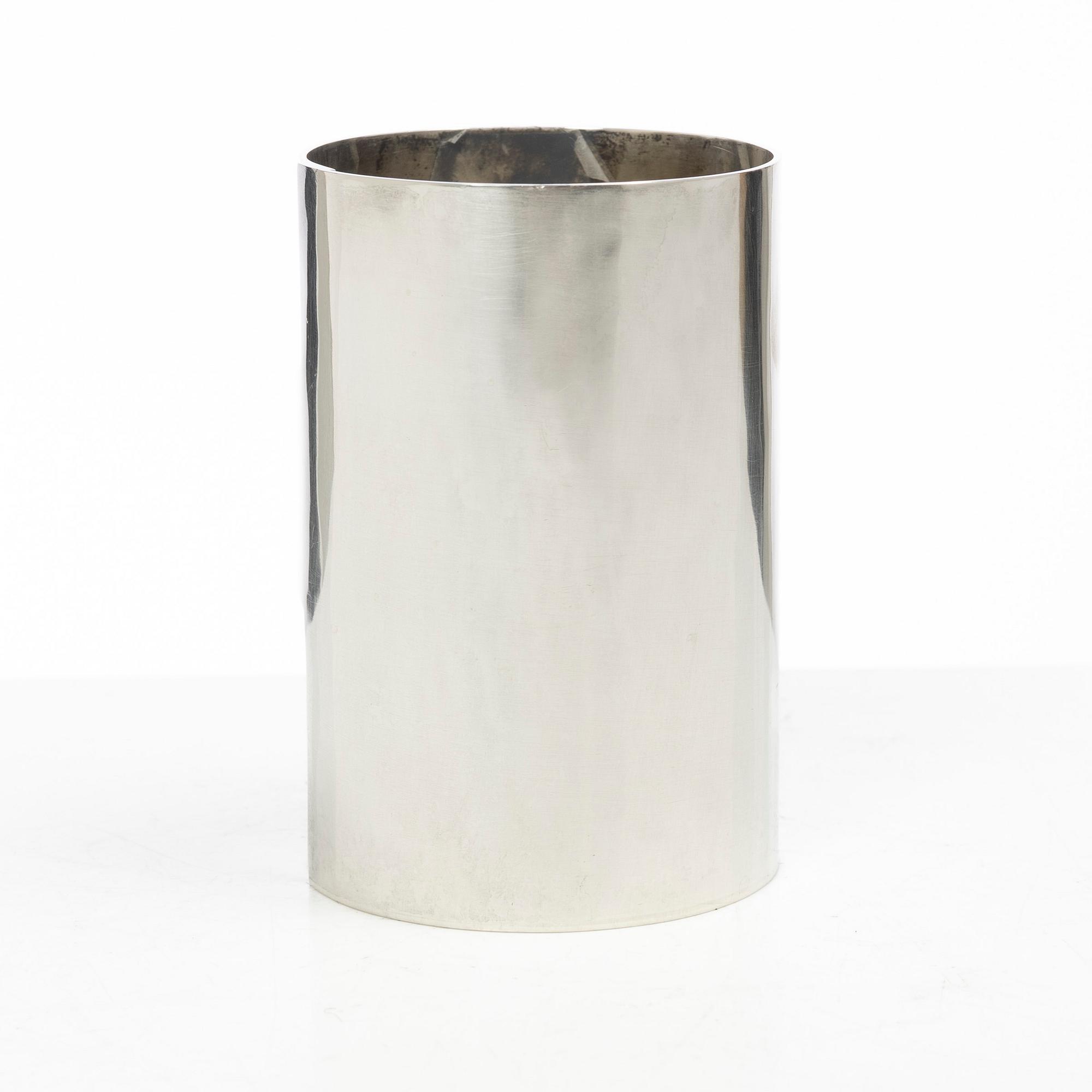 W.A. Bolin, vas, sterling silver, design Barbro Littmarck, Stockholm 1971.