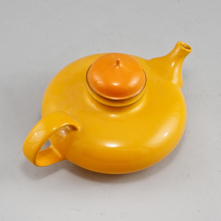 TEKANNA, porslin, "Pop", Inger Persson, Rörstrand, 1900-talets andra hälft.