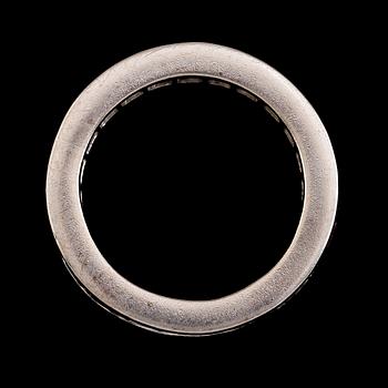 RING, 14K vitguld, olikfärgade safirer.