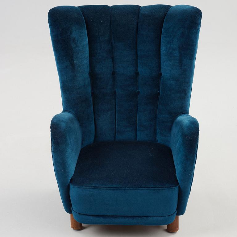 A Danish upholstered easy chair, possibly by Mogens Lassen, 1940's-50's.