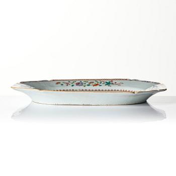 A famille rose 'double peacock' serving dish, Qing dynasty, Qianlong (1736-95).