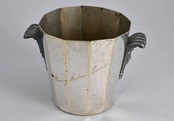 CHAMPAGNEKYLARE, tenn samt förnicklad mässing, art deco. Mellaneuropa 1920/1930-tal.