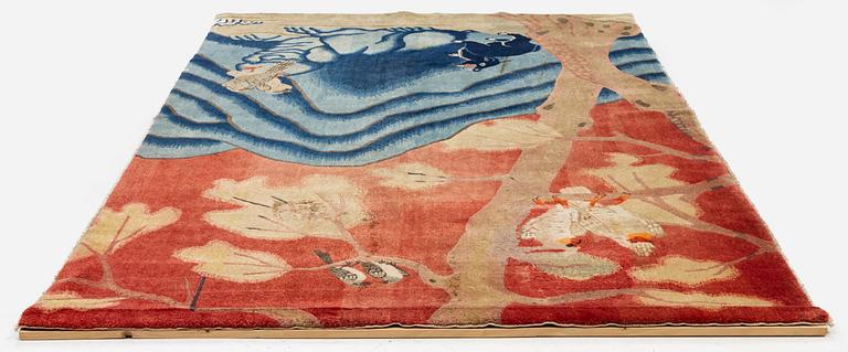 An antique Baotou rug, northern China, late Qing dynasty, around 1900. c. 252x151 cm.