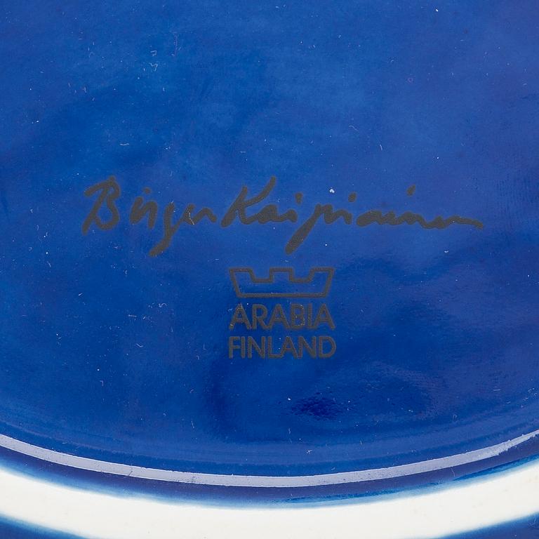 Birger Kaipiainen, dekorationsfat, keramik, märkt Birger Kaipiainen, Arabia Finland.