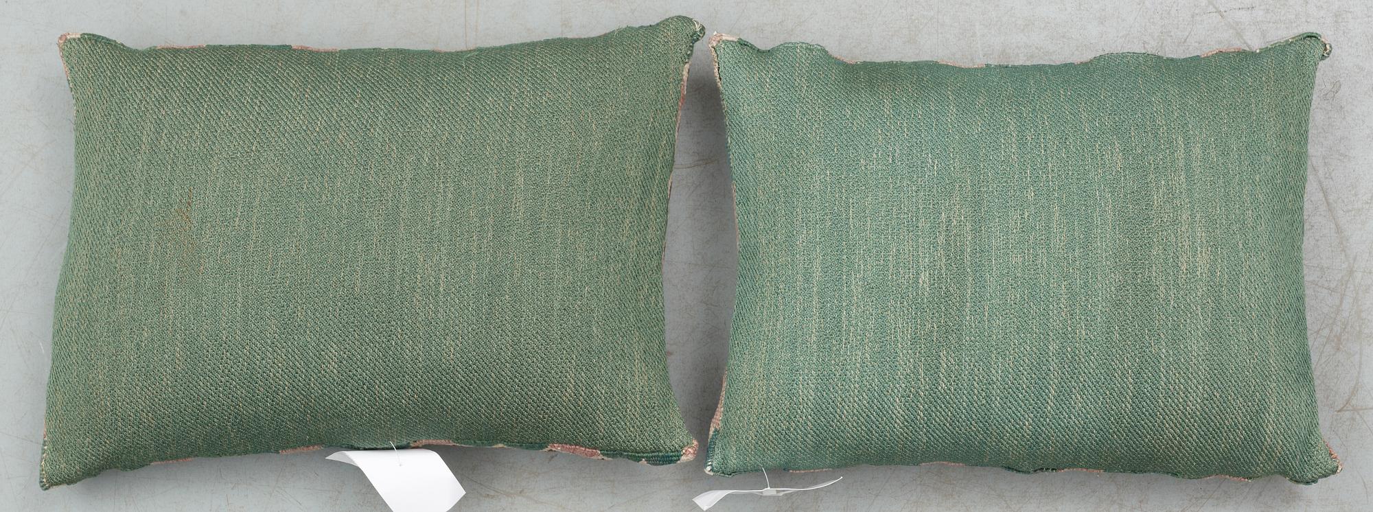 CUSHIONS. one pair. "Knoppen". Gobelängteknik (tapestry weave). 34 x 47  cm each. Signed MMF.