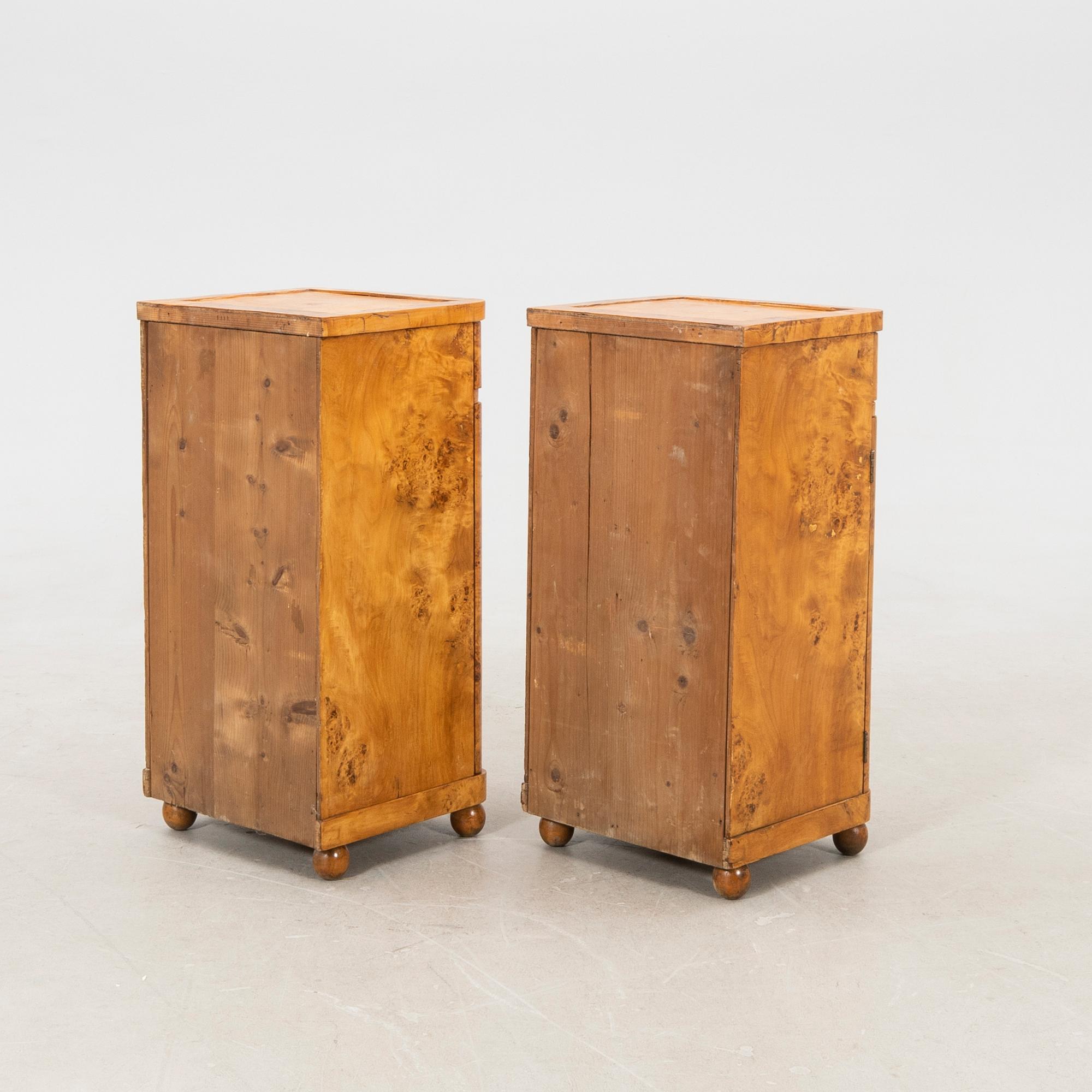 Sängbord ett par tidigt 1900-tal.