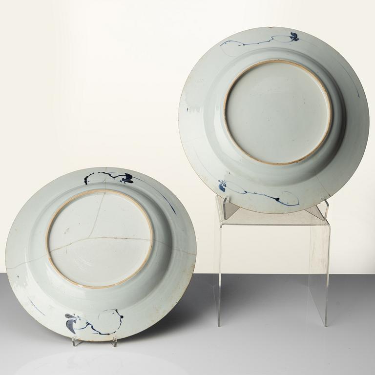 Fat, ett par, porslin. Qingdynastin, Kangxi (1662-1722).