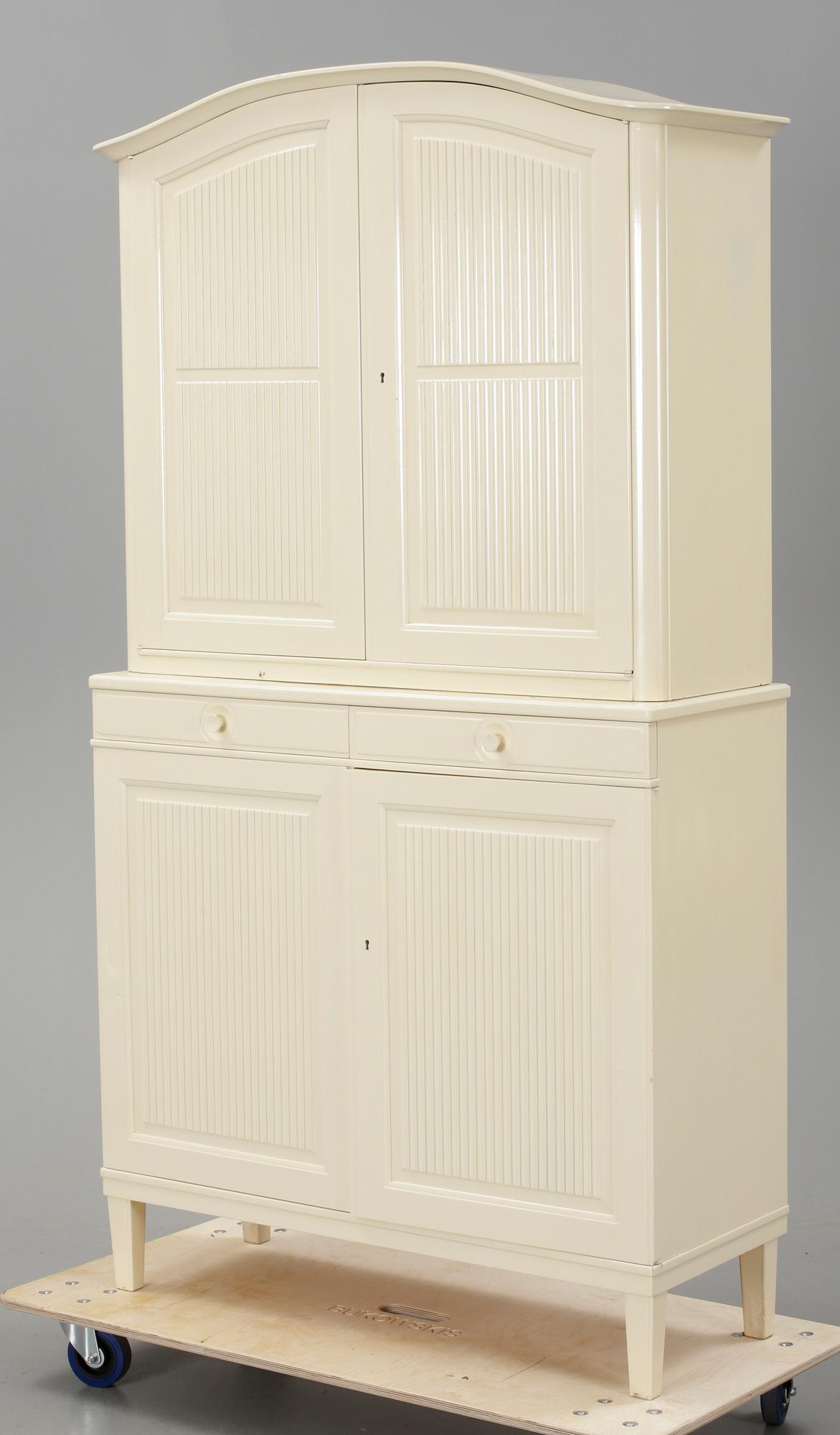 SKÅP "Herrgården", Carl Malmsten, Bodafors, 1958.