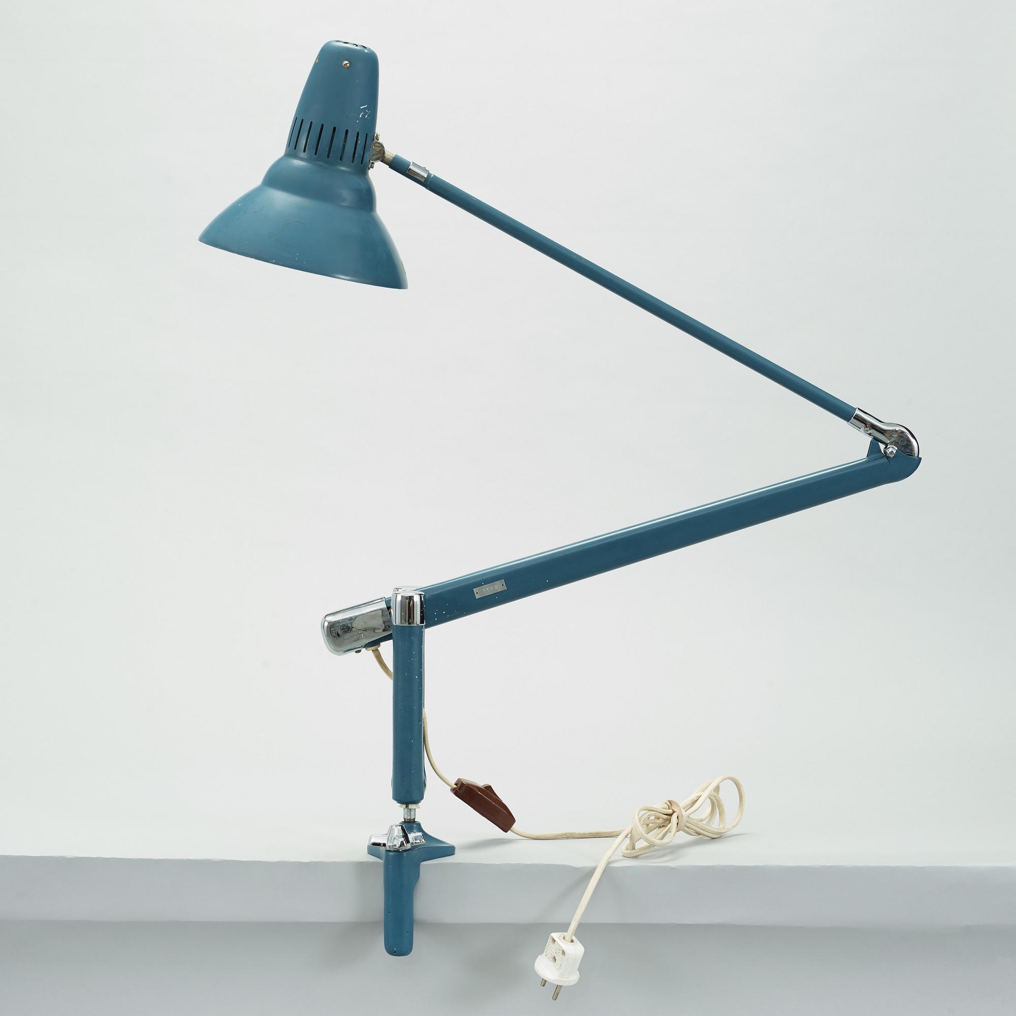 INDUSTRILAMPA, Asea (Allmänna Svenska Elektriska Aktiebolaget), 1900-talets mitt.