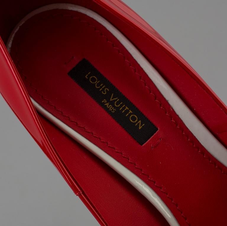 LOUIS VUITTON, shoes, size 37.