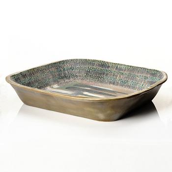 Birger Kaipiainen, a glazed ceramic dish, Arabia, Finland 1940s.