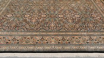 Carpet, Silk, Kashmir, 580 x 362 cm.