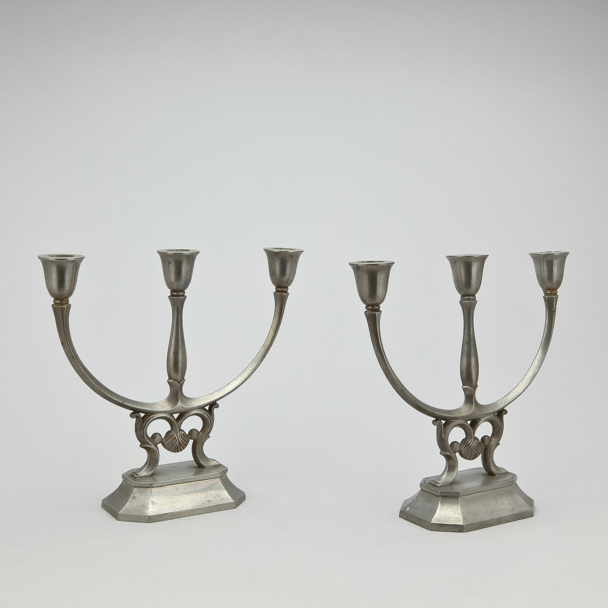 KANDELABRAR, ett par, tenn, Just Andersen, 1930-tal.