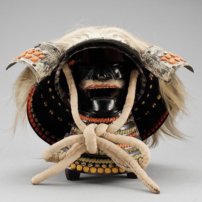 HJÄLM, Kabuto och Mempo, Japan, Meji/Showa-perioden, omkring 1900.