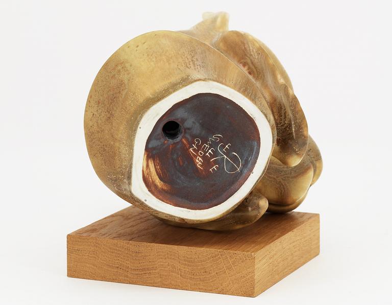 GUNNAR NYLUND
Lodjurshuvud, Rörstrand.