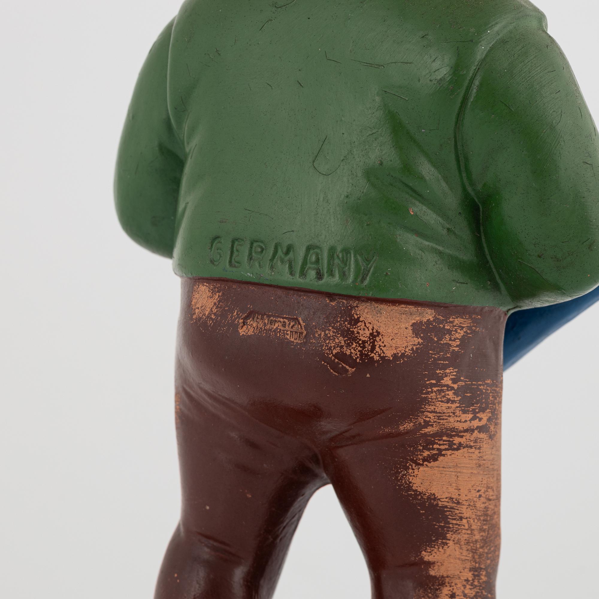A pair of garden gnomes, second half of the 20th Century.