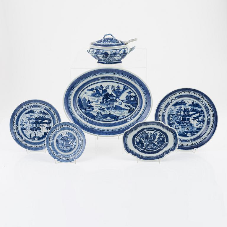 Matservis, 30 delar, porslin, Kina, Jiaqing (1796-1820).