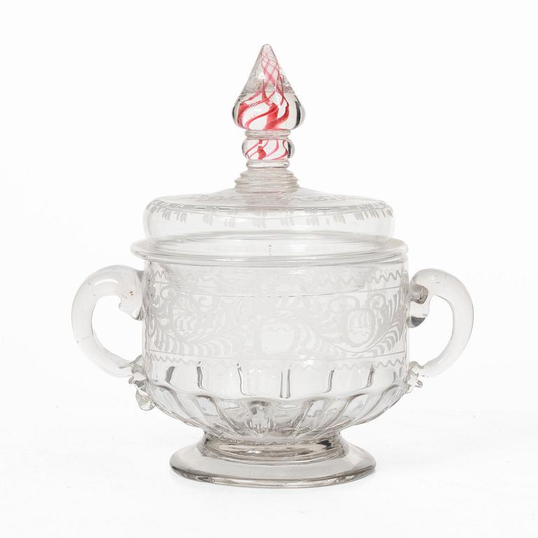 A covered bonbonnière, 18th Century.