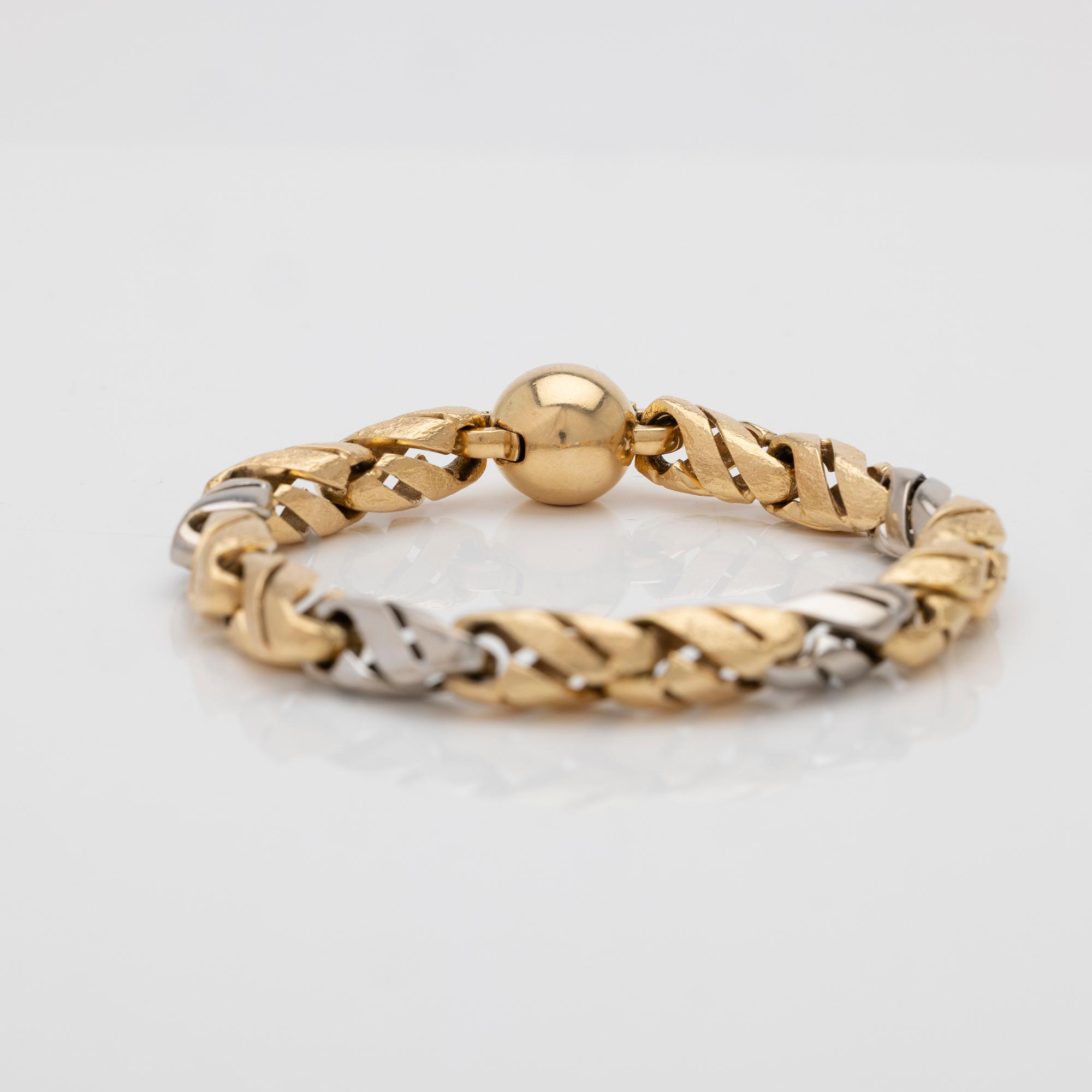 Armband 18k guld med en diamant, Per Borup Design, Danmark.