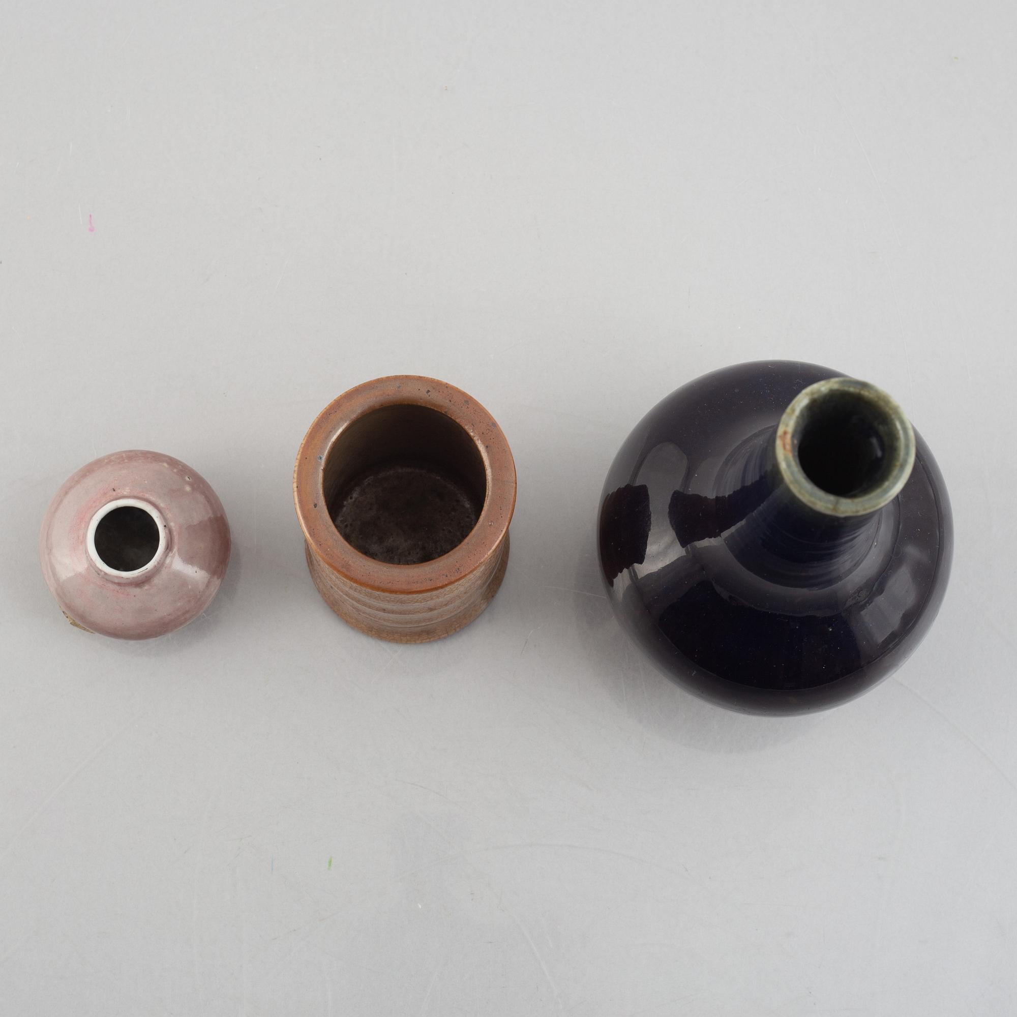 A group of Chinese porcelain, early 20th century.