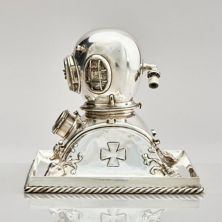 Firma Anton Michelsen, skulptur, sterling silver, Köpenhamn 1923.