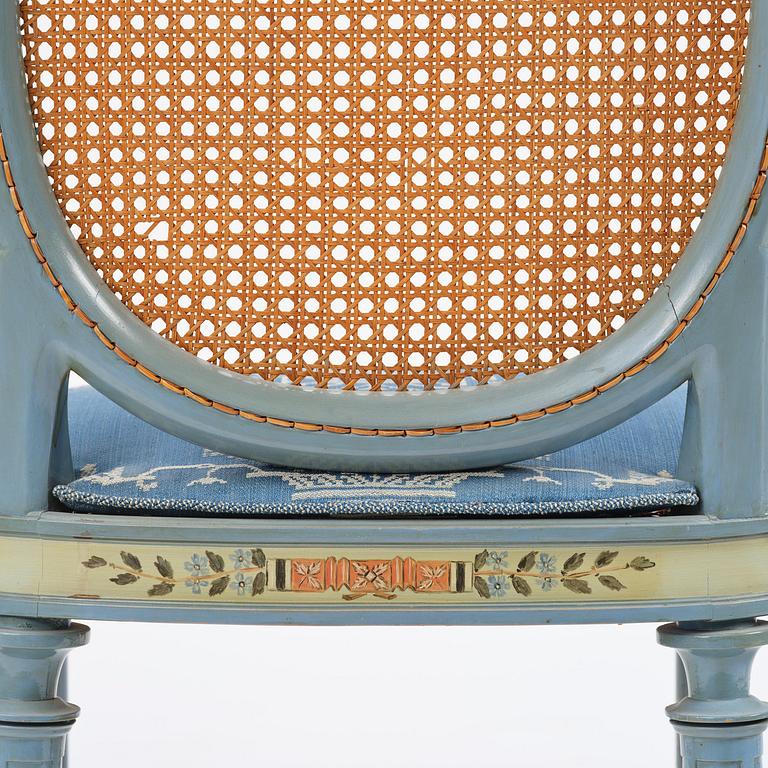 Carl Malmsten, a pair of Swedish Grace chairs, cabinetmaker Albin Johansson, Stockholm, for Villa Kvikkjokk, 1927.