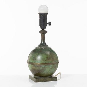 Guldsmedsaktiebolaget, a table lamp, 1930's.
