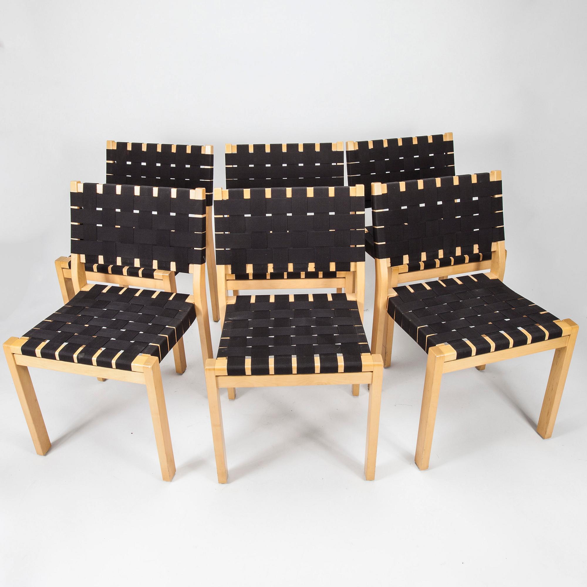 BORD, modell H 99 och STOLAR, 6 st, modell 611, Alvar Aalto, Artek 1970-tal.