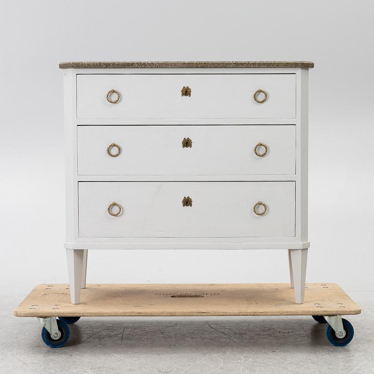 Chest of drawers, second half of the 20th century.