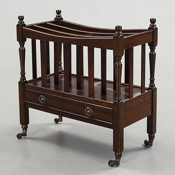 TIDNINGSSTÄLL, England, 1900-tal.