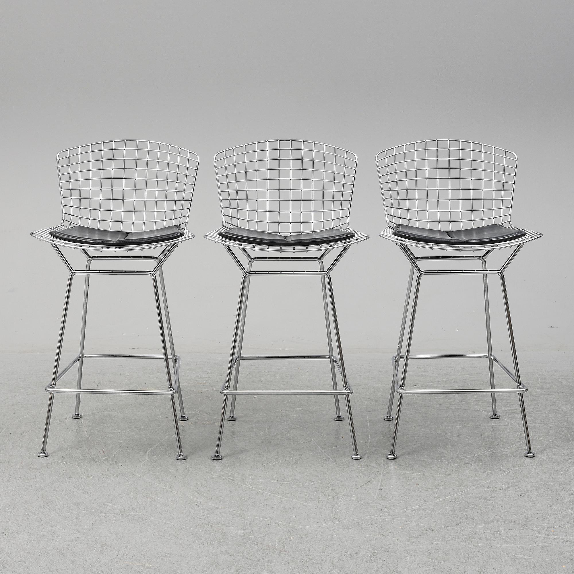 HARRY BERTOIA, three bar stools, Knoll International.
