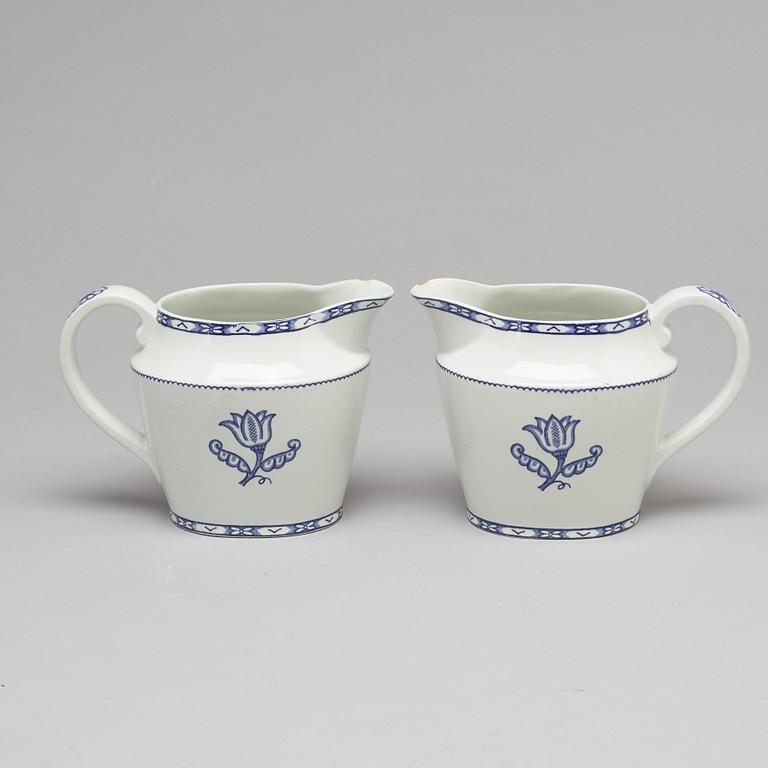 WILHELM KÅGE, a part dinner 'Holland' creamware service, for Rörstrand (30 pieces).