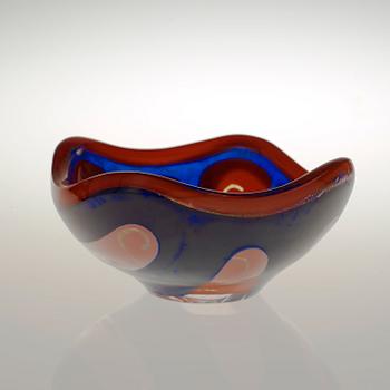 A Sven Palmqvist ravenna glass bowl, Orrefors 1970.