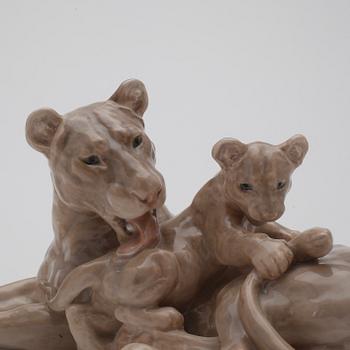 FIGURIN, porslin, Laurits Jensen, Bing & Gröndahl, 1900-talets andra hälft.