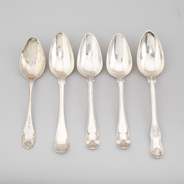 MATSKEDAR, 5 st snarlika, silver, svenska stämplar, 1800-tal. Vikt ca 235 gram.