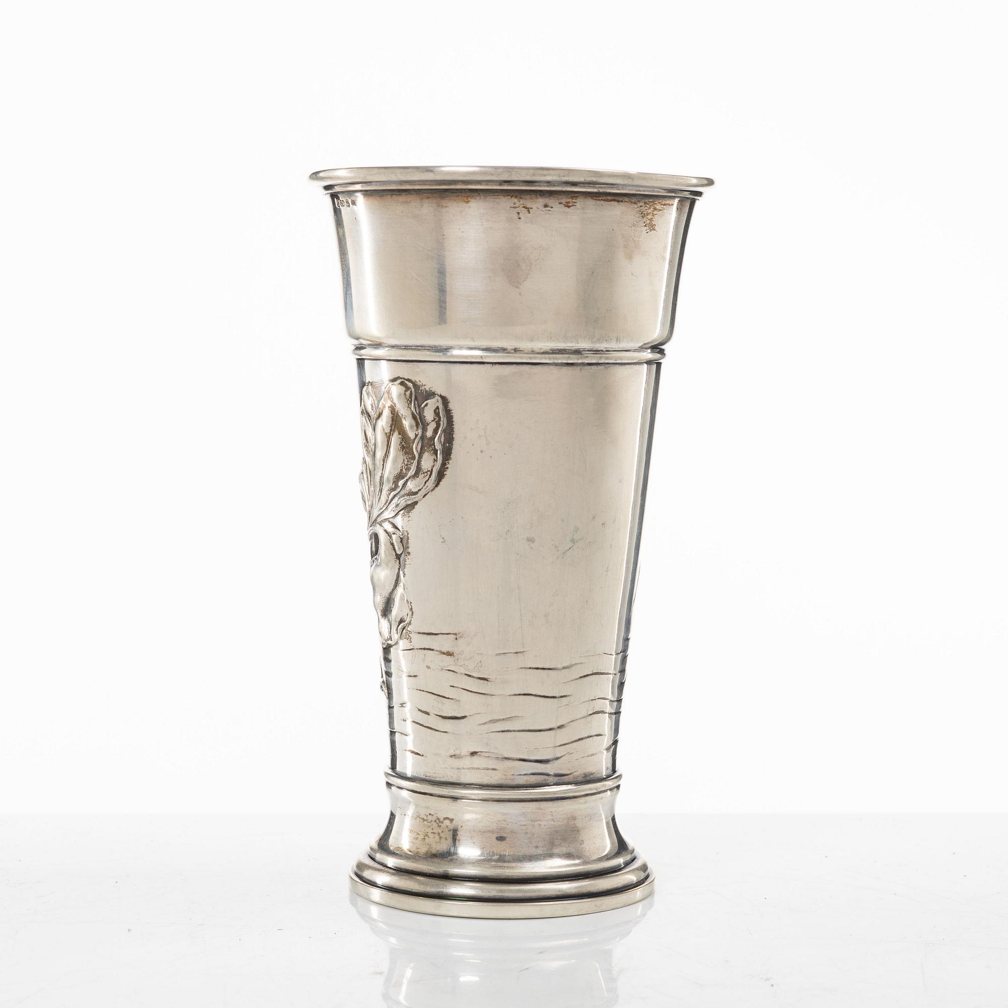 Cup/vase, silver, Anders Nilsson, Lund, 1914.