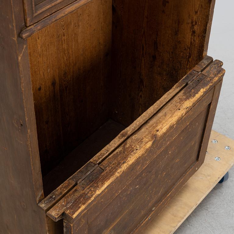 A wooden fire wood box, around 1900.