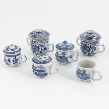 A pair of Chinese blue and white porcelain chocolate cups and four custard cups, Qing dynasty, late 18th century.