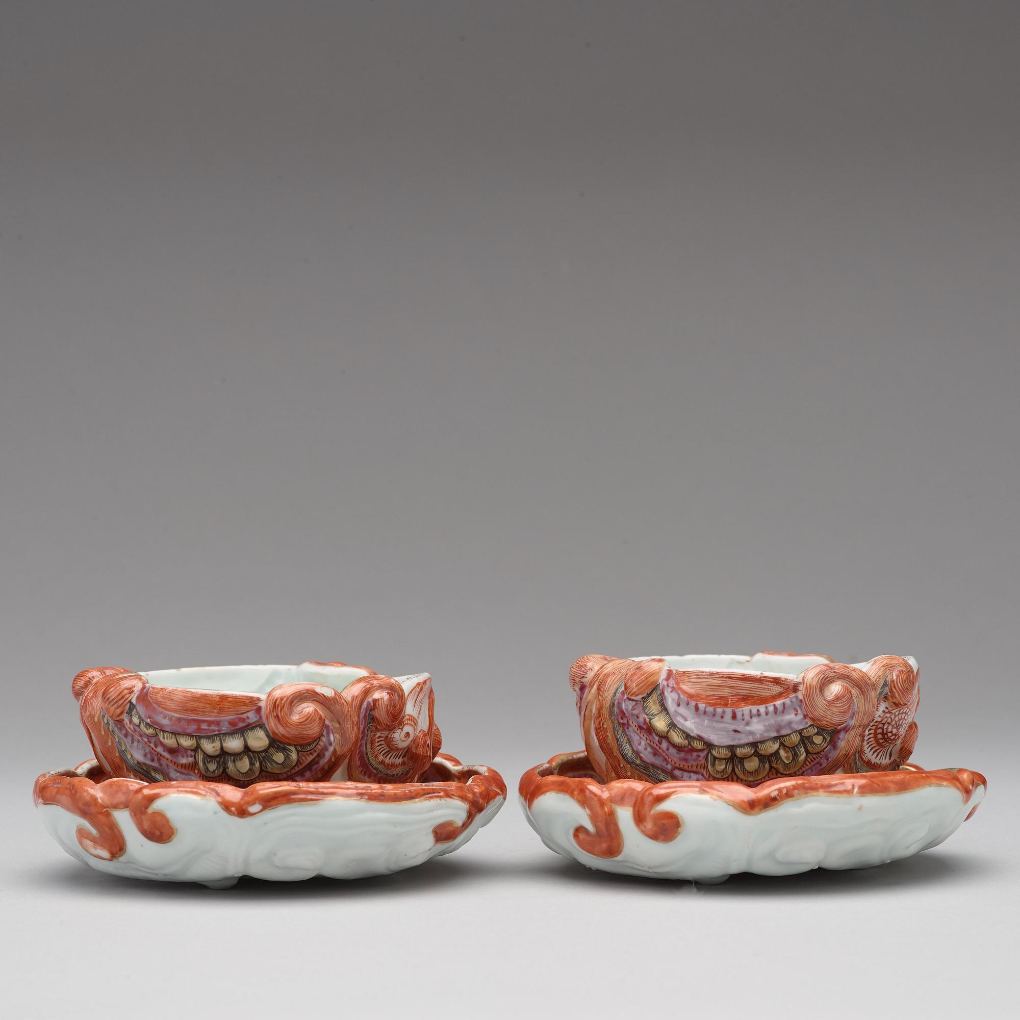 SKÅLAR med FAT, ett par, kompaniporslin. Qingdynastin, Qianlong (1736-95).