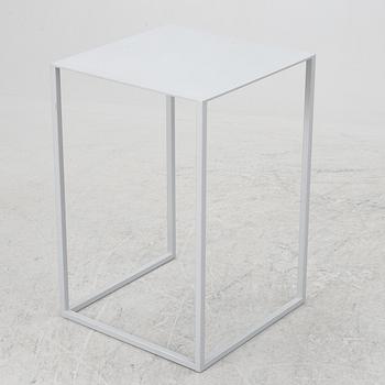 Piero Lissoni, coffee table, "Note", Cassina, Italy.