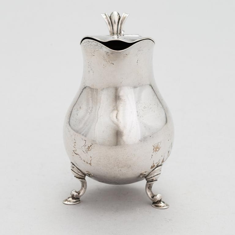 A Russian 18th-century cream jug, Moscow 1771. Rococo.