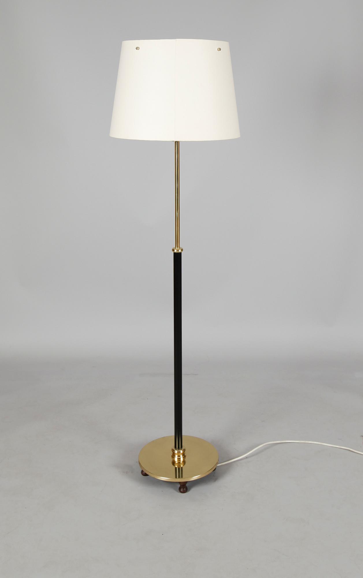 GOLVLAMPA, modell 2564, Josef Frank, Firma Svenskt Tenn.