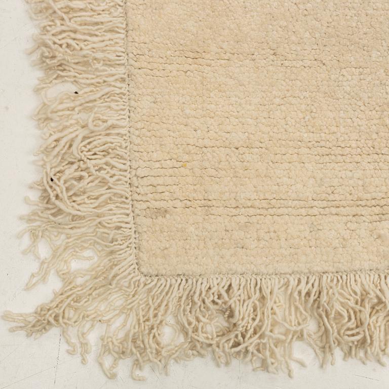 Rug, Cappelen Dimyr, "No 10", approx. 335 x 285 cm.